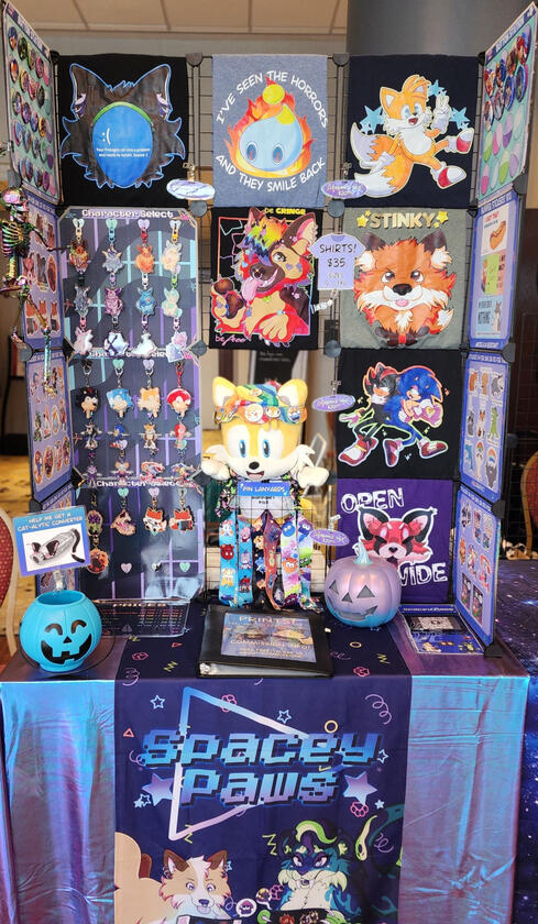 Furpocalypse 2025 - 3ft table